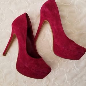 Jessica Simpson heels